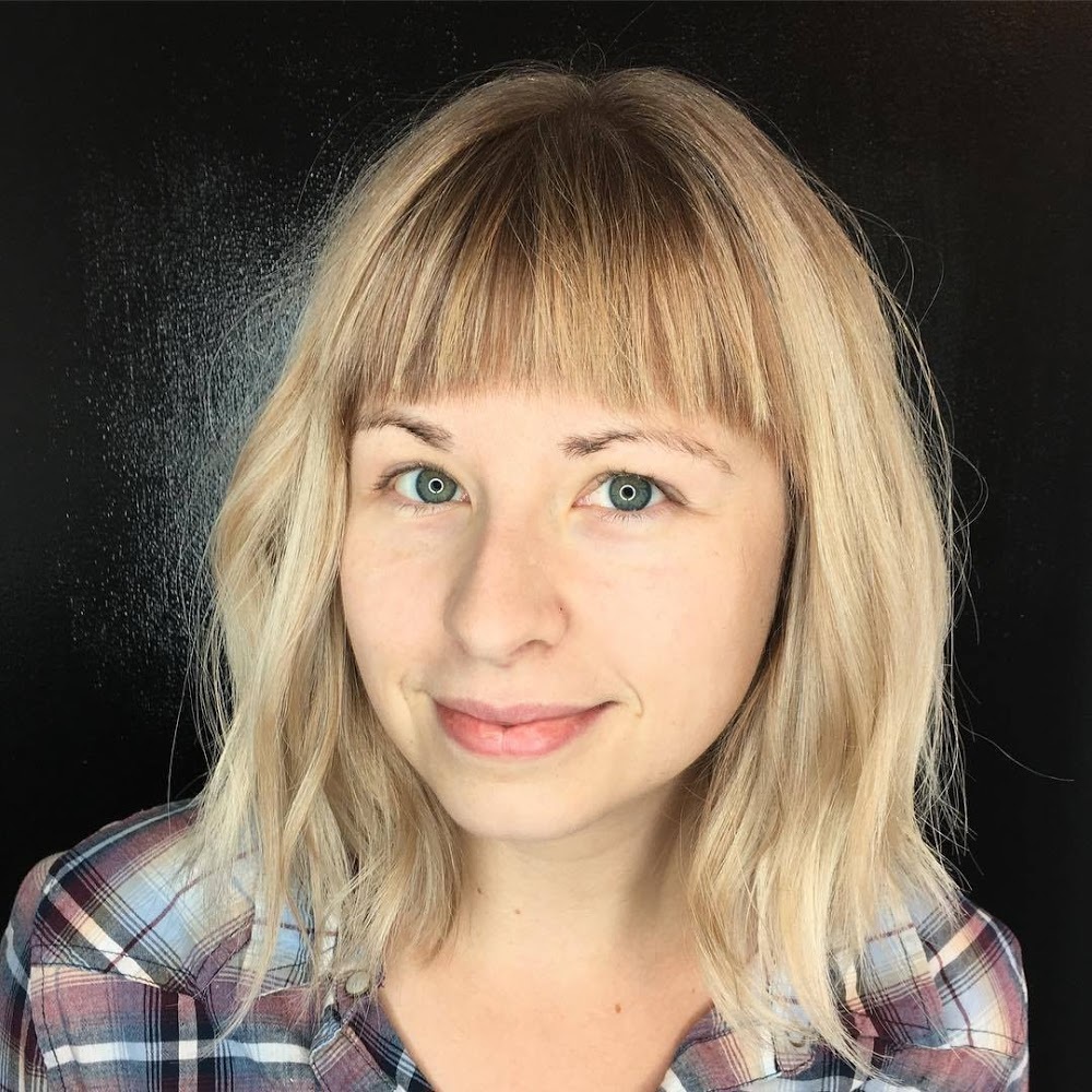 Meet your Posher, Elizabeth